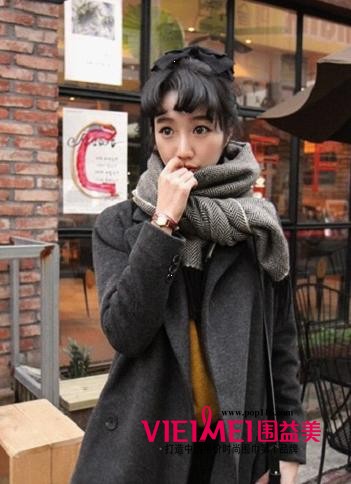 时尚围脖巧搭配系法 时尚又潮流,最新服装图片-围益美商城